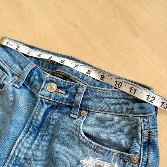 American Eagle Distressed Mom Jeans - Picture 5 of 7